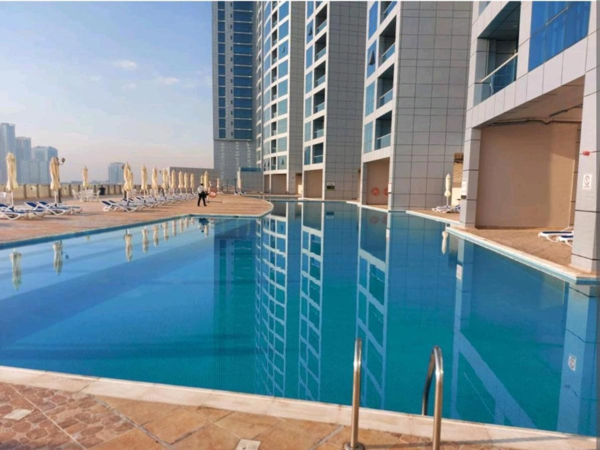 Apartment Beautiful 2 Bedroom Full Seaview *