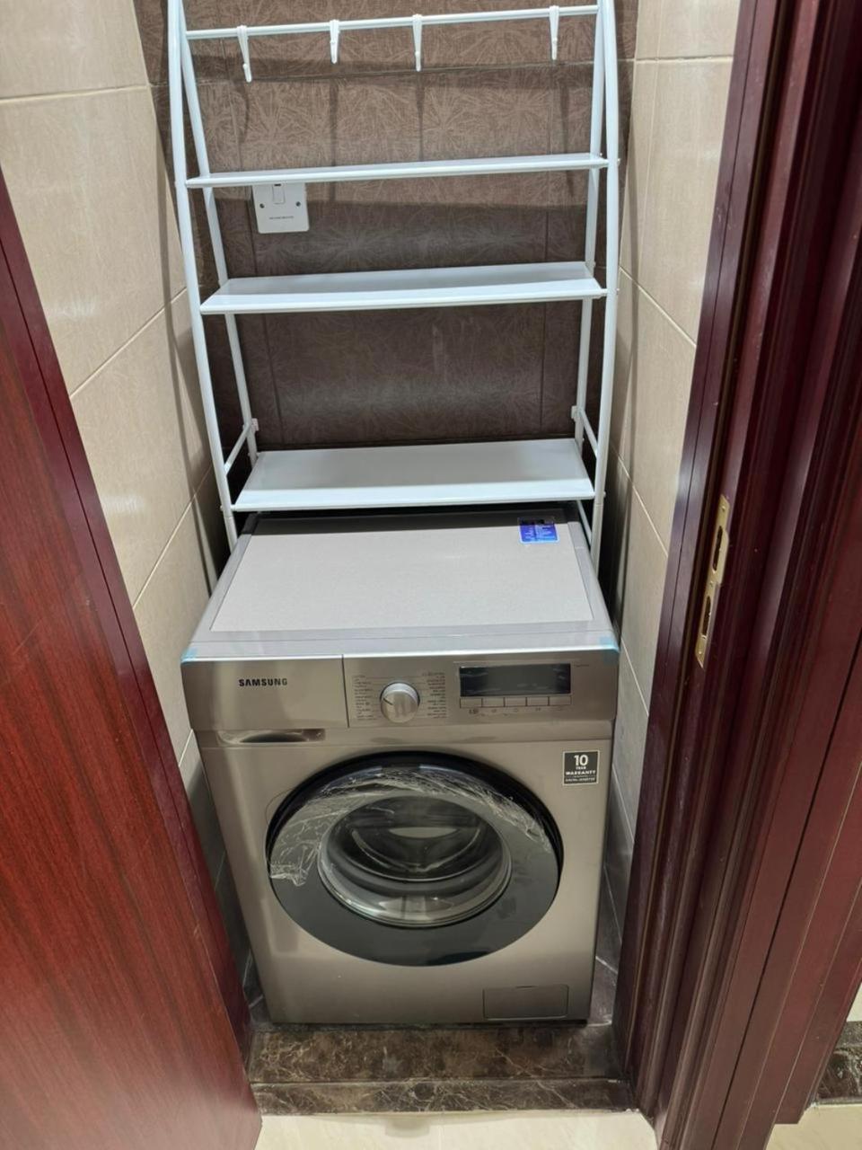 Apartment Beautiful 2 Bedroom Full Seaview *